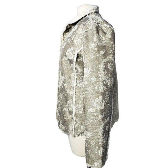 Chico's Women's Jacket Sz 8 Faux Fur Button Up Dressy Coat Size 1NWOT - Picture 3 of 9